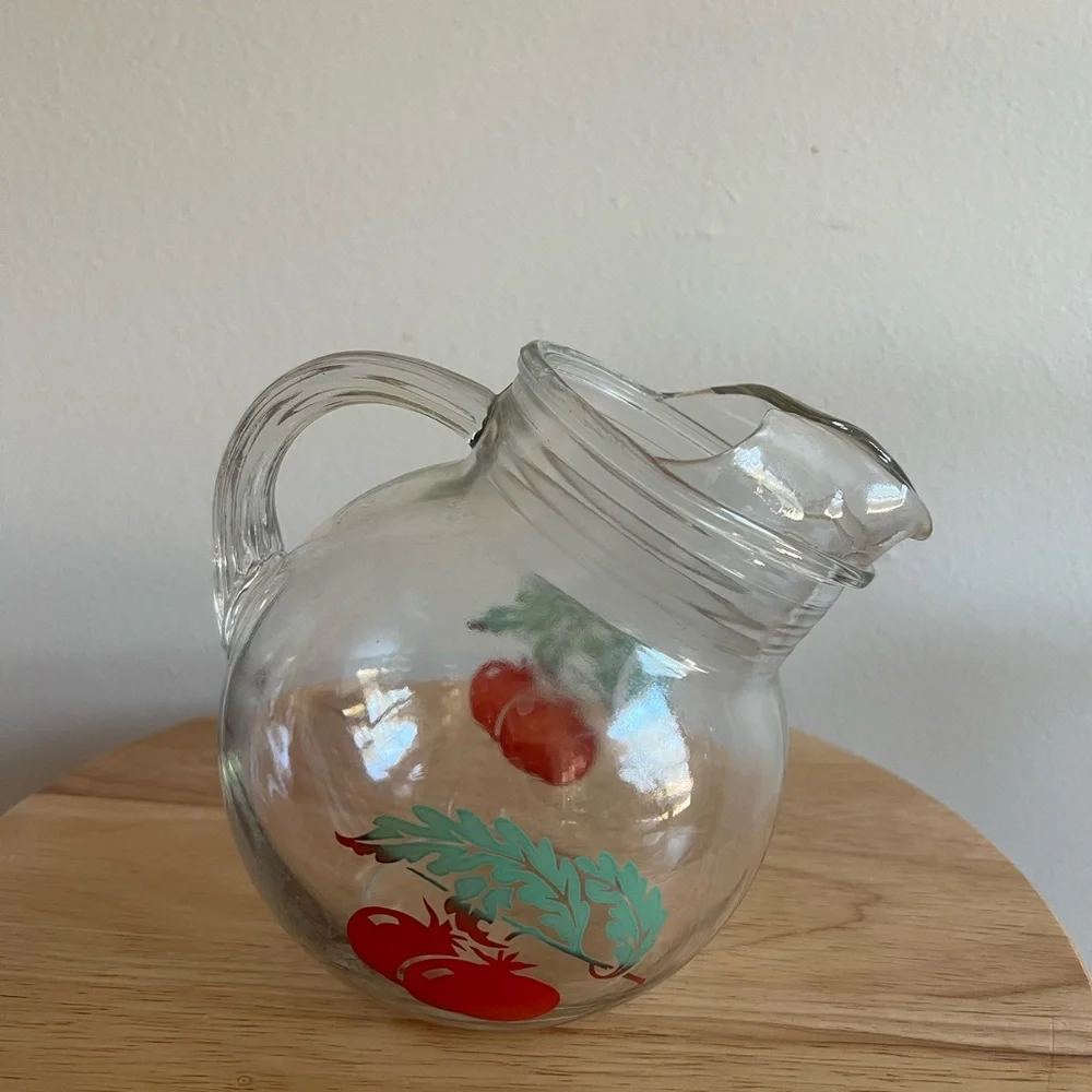Vintage Anchor Hocking Pitcher with Red Tomatoes Cottage Cottagecore - Picture 3 of 4
